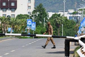 Ο Τραμπ «κρατά» πίσω τον Βανς και το Ιράν στέλνει τον Αραγτσί: Πόσο πιθανό είναι να υπογραφεί συμφωνία ειρήνης