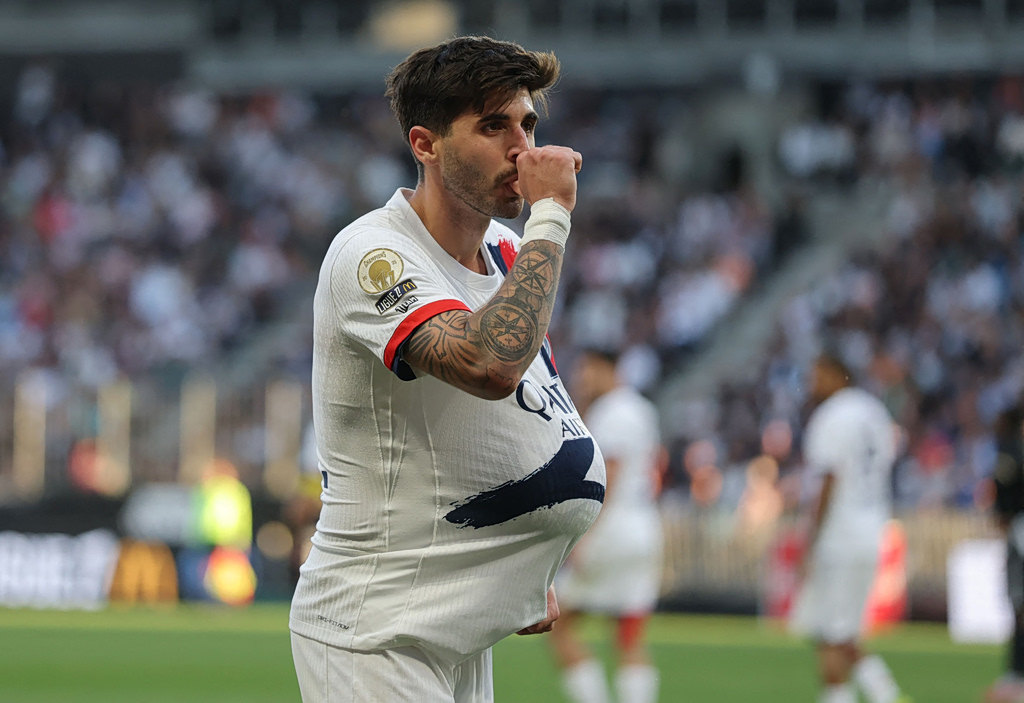 Ligue 1: Προελαύνει προς το τίτλο η Παρί – Νίκη με πρωταγωνιστή τον Γιάρεμτσουκ για την Λιόν