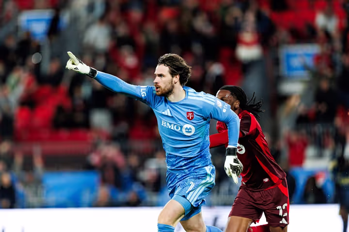 Απίστευτη στιγμή στο MLS: Ο τερματοφύλακας των Τορόντο Ρέντς έγραψε ιστορία με δικό του τέρμα