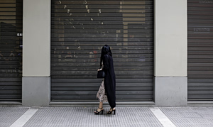 Πρωτομαγιά 2026: Ποια καταστήματα κατεβάζουν ρολά και ποιες οι εξαιρέσεις