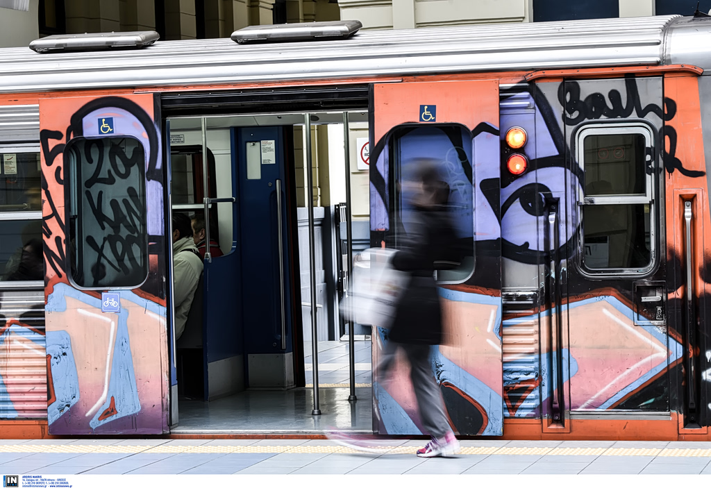 Τέλος η αναμονή στις αποβάθρες: Μετρό κάθε 3,5 λεπτά και 22 νέοι συρμοί – Θα ξεπεράσουν τα 900 εκατ. ευρώ οι επενδύσεις