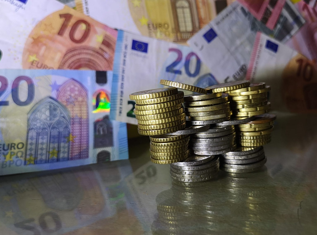 Νόμος Κατσέλη: Τι αλλάζει μετά την απόφαση του Αρείου Πάγου για τον υπολογισμό των τόκων