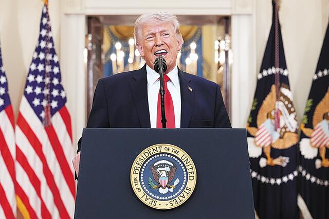 Washington Post: Τι θέλει να κερδίσει ο Τραμπ από τον πόλεμο στο Ιράν – Οι πέντε στόχοι και πού απέτυχε