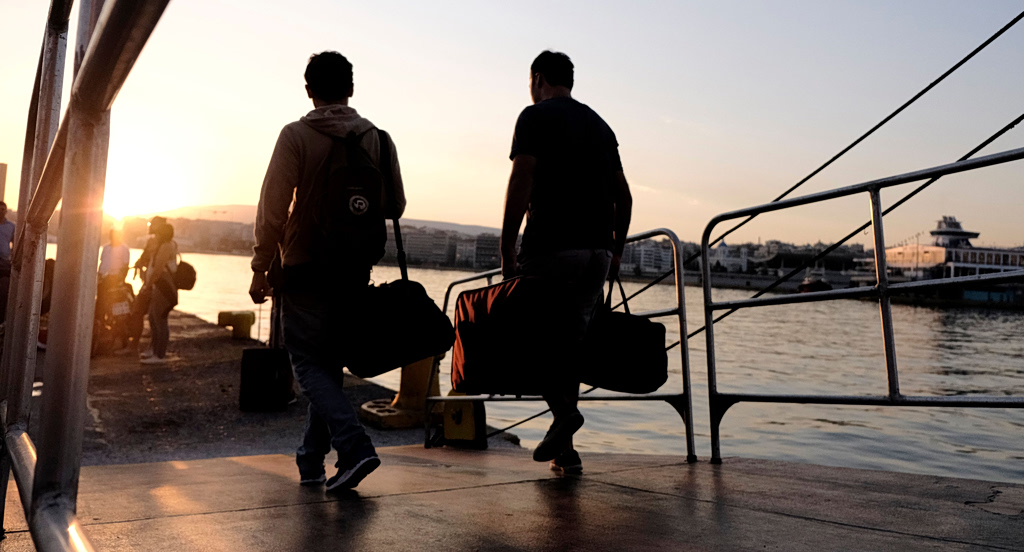 Πρωτομαγιά: Ακτοπλοϊκά και ανατιμήσεις «φρενάρουν» τις εξορμήσεις στα νησιά και το εξωτερικό