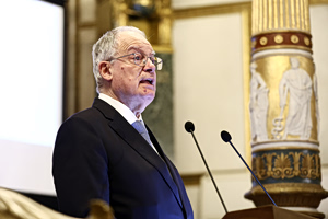 Τα συγχαρητήρια Τασούλα στον Πετρούνια: «Μας εμπνέει και μας κάνει υπερήφανους»