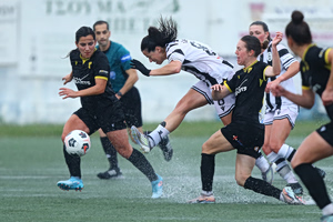 Ελλάδα: αναβλήθηκε αγώνας Μπάσκετ σε κλειστό, αλλά ΑΕΚ και ΠΑΟΚ έπαιξαν σε γήπεδο-πισίνα τον ημιτελικό Κυπέλλου στις Γυναίκες!