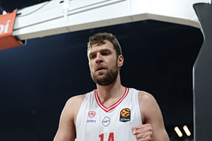 Βιλερμπάν – Ολυμπιακός 74-82: «Διπλό» πρωτιάς των Πειραιωτών με πρωταγωνιστή Βεζένκοφ