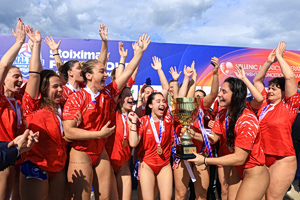 Ολυμπιακός: Η απονομή του Κυπέλλου και ο τίτλος του MVP στην Στεφανία Σάντα (vid)