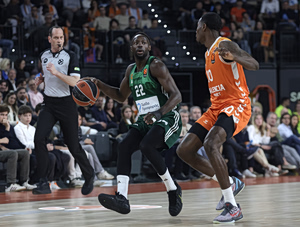 Βαλένθια: Εκτός ο Λόπεθ-Αροστέγκι με Παναθηναϊκό, ετοιμοπόλεμοι Μουρ και Πραντίγια