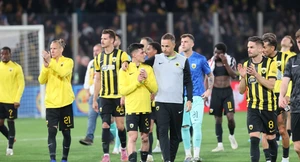 Το απόλυτο fair play: Οι παίκτες της Ράγιο Βαγιεκάνο χειροκρότησαν την ΑΕΚ (vid)