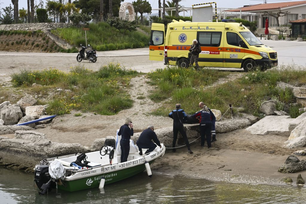 Κόρινθος: Η 17χρονη ήταν στον δρόμο για το φροντιστήριο πριν βρεθεί νεκρή – Ήταν κόρη γνωστού γιατρού στη Φιλοθέη