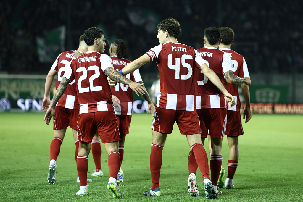 Ολυμπιακός: Οι τρεις δρόμοι για ένα παράξενο καλοκαίρι