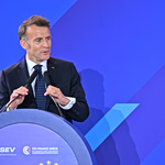 Μακρόν σε Μητσοτάκη: «Η Ελλάδα ένα υπόδειγμα, ένα μοντέλο οικονομικής προόδου»