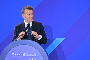 Μακρόν σε Μητσοτάκη: «Η Ελλάδα ένα υπόδειγμα, ένα μοντέλο οικονομικής προόδου»