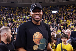 Γιάννης Αντετοκούνμπο: Η αποχώρηση του «Greak Freak» απο το Αλεξάνδρειο