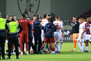 ΑΕΛ Novibet – Πανσερραϊκός: Νέα σύρραξη στο φινάλε της αναμέτρησης (vid)