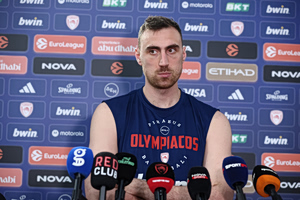 Νίκολα Μιλουτίνοφ: «Τιμή να φωνάζει ο κόσμος το όνομα μου – Να πάμε στο Μονακό με 2-0»