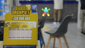 Eurojackpot 7/4: Αυτοί είναι οι αριθμοί που κερδίζουν 59 εκατ. ευρώ