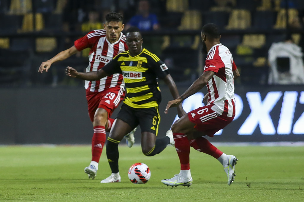 Συγκλονίζει ο Ντιόπ: «Οταν πήγα στον Άρη, συγγενής μου… έφαγε εκατομμύρια!»