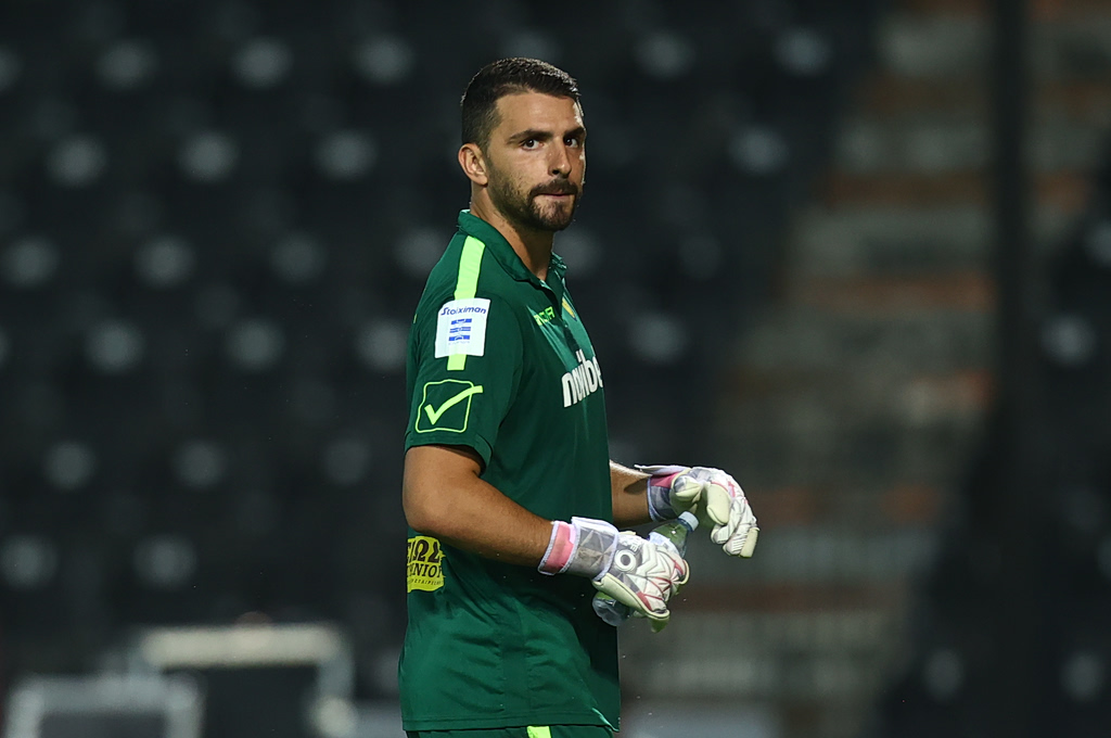 Μάστερ των πέναλτι στην Ελβετία: Ο Καπίνο έχει ποσοστό 50% στις αποκρούσεις