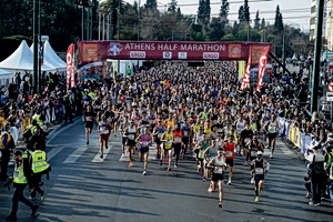 Μέσα στα απλά είν’ τα ωραία