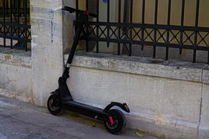 Θρήνος για τον 13χρονο που σκοτώθηκε στην Ηλεία: «Το πατίνι το έκανε δώρο η οικογένεια», λέει η γιαγιά του