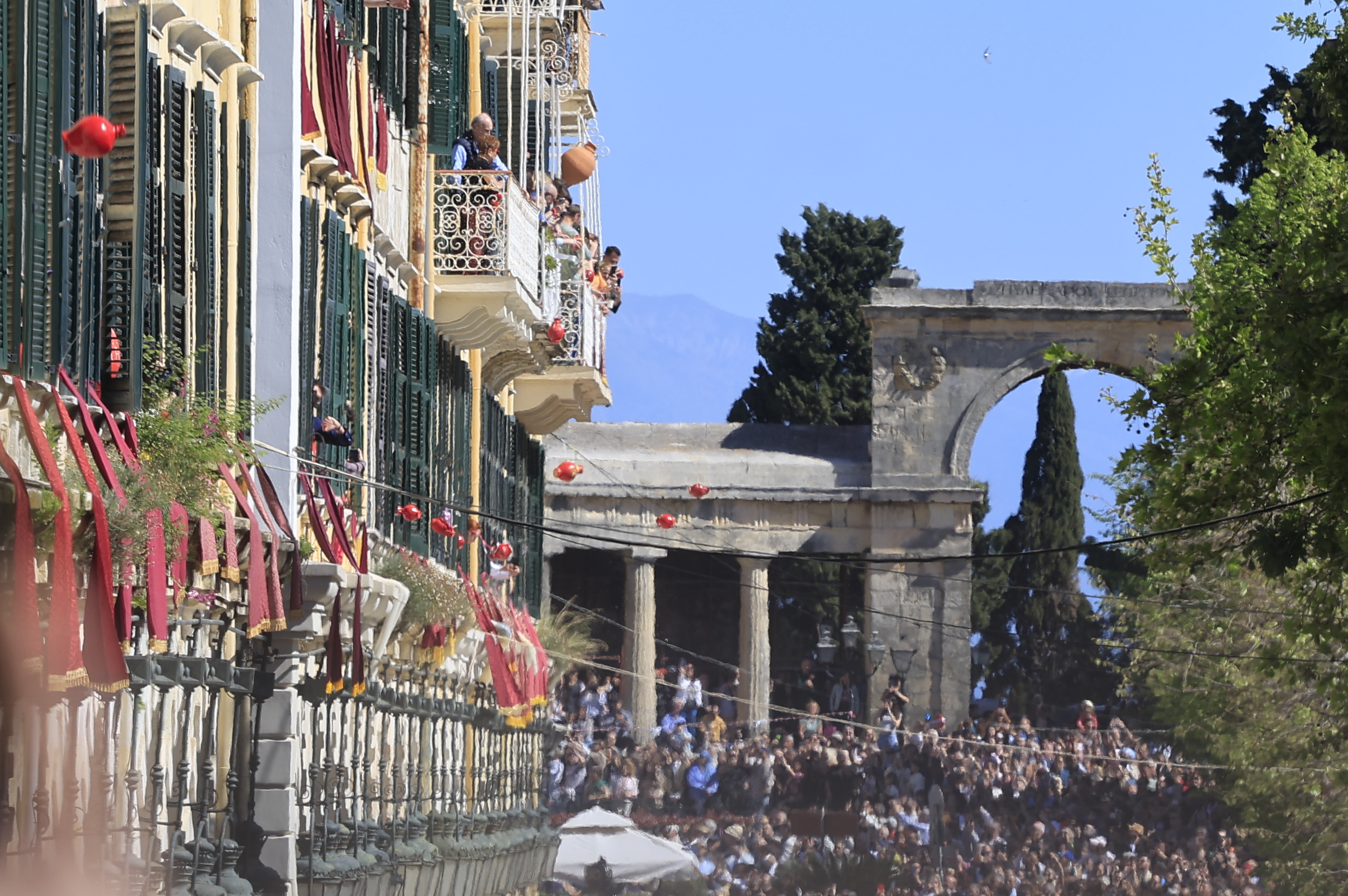 Μπότηδες, Κέρκυρα, Πάσχα