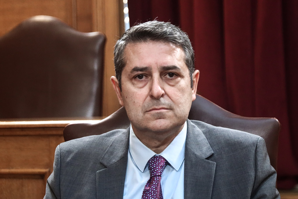 Στη ΜΕΘ με εγκεφαλικό ανεύρυσμα ο Γιώργος Μυλωνάκης – Αναμένεται ιατρικό ανακοινωθέν