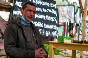 Προσφυγικά Αλεξάνδρας: Κατέρρευσε ο απεργός πείνας Α. Χαντζής την 58η μέρα