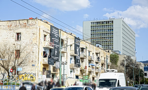 Μέσα στα Προσφυγικά της Αλεξάνδρας: Η καθημερινότητα μιας δομής υγείας σε έναν ιστορικό οικισμό (video)