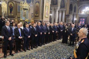 Πού θα κάνουν Πάσχα οι πολιτικοί αρχηγοί – Στη Σύρο ο Πρόεδρος της Δημοκρατίας