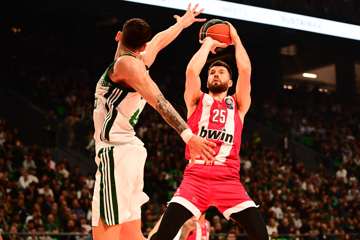 &Mu;&iota;&alpha; &sigma;&tau;&rho;&omicron;&phi;ή &pi;&rho;&iota;&nu; &tau;&omicron; &tau;έ&lambda;&omicron;&sigmaf;: &Omicron;&iota; &pi;&iota;&theta;&alpha;&nu;ό&tau;&epsilon;&rho;&omicron;&iota; &alpha;&nu;&tau;ί&pi;&alpha;&lambda;&omicron;&iota; &gamma;&iota;&alpha; &Omicron;&lambda;&upsilon;&mu;&pi;&iota;&alpha;&kappa;ό &kappa;&alpha;&iota; &Pi;&alpha;&nu;&alpha;&theta;&eta;&nu;&alpha;ϊ&kappa;ό &sigma;&tau;&alpha; play offs &tau;&eta;&sigmaf; Euroleague