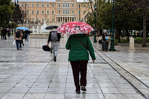 Αλλάζει ο καιρός: Τελειώνει το ανοιξιάτικο σκηνικό – Πού και πότε αναμένονται βροχές και καταιγίδες