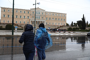 Αλλάζει ο καιρός: Τελειώνει το ανοιξιάτικο σκηνικό – Πού και πότε αναμένονται βροχές και καταιγίδες