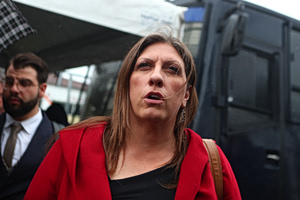 Τέμπη: Αυτεπάγγελτη δικογραφία σε βάρος της Ζωής Κωνσταντοπούλου γιατί βιντεοσκοπούσε αστυνομικούς στη δίκη