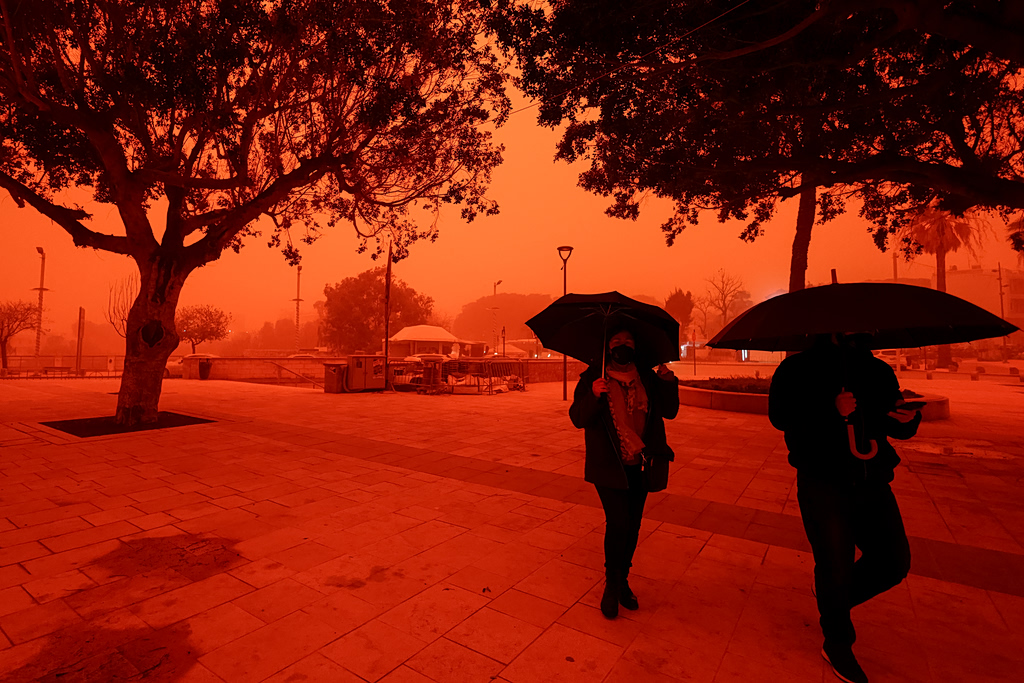 Σε εξέλιξη επεισόδιο μεταφοράς σκόνης από τη Σαχάρα – Ποιες περιοχές της Ελλάδας θα επηρεαστούν