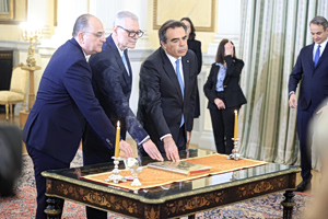 Ορκίστηκαν Σχοινάς, Τουρνάς και Λαζαρίδης