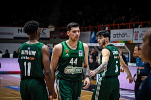 Εντυπωσιακός και με απουσίες ο Παναθηναϊκός «διέλυσε» τον Προμηθέα στην Πάτρα με 96-63