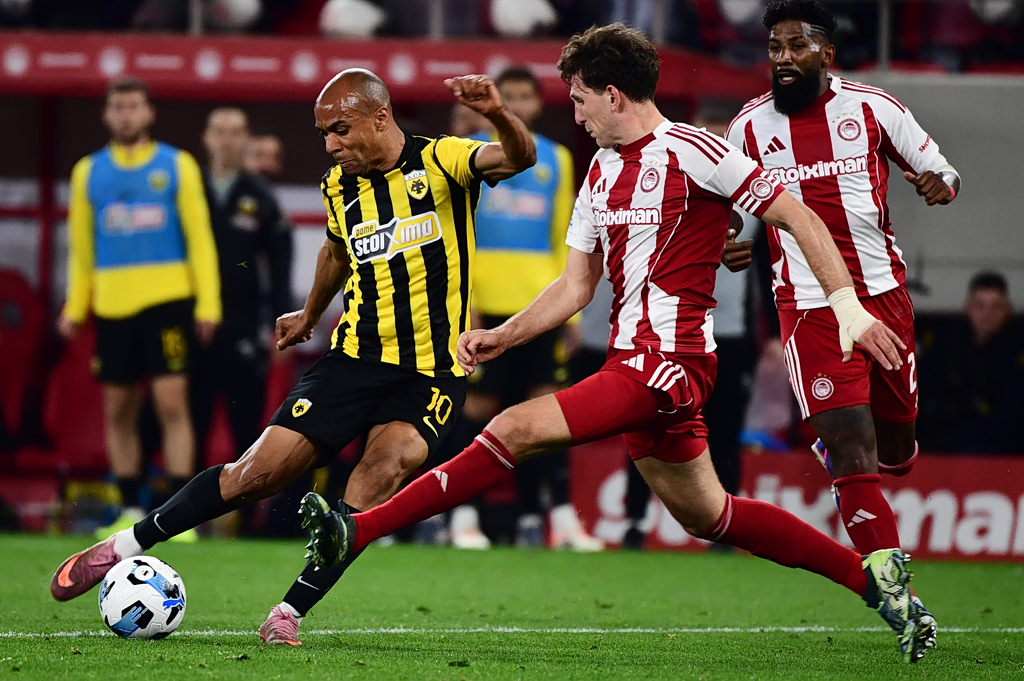 Super League: Ο Μανθάνο θα σφυρίξει το ΑΕΚ-ΠΑΟΚ, ο Τούρκος Ουμούτ Μελέρ ορίστηκε στο ντέρμπι «αιωνίων»