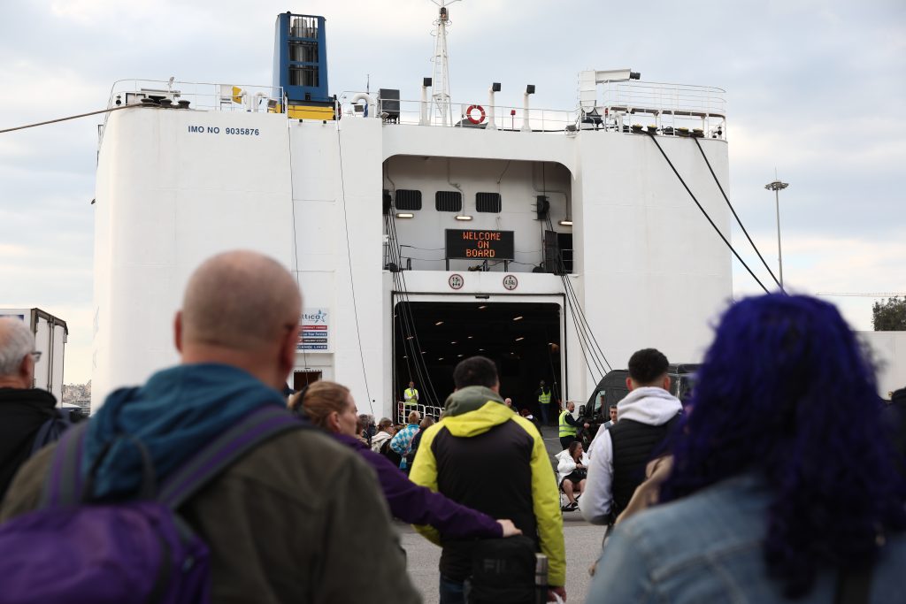 Τριήμερα 2026: Οι αργίες που δίνουν ανάσα πριν το καλοκαίρι – Πότε πέφτει του Αγίου Πνεύματος