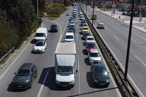 Ξεκίνησε η έξοδος για το τριήμερο της Πρωτομαγιάς: Στο «κόκκινο» Κηφισός, Αττική Οδός και κέντρο