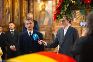 «Λύγισε» ο Ραζβάν στον επικήδειο για τον Μιρτσέα Λουτσέσκου: «Ελπίζω να είσαι περήφανος για μένα»