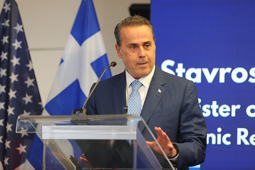 Στ. Παπασταύρου στο MEGA για την υπογραφή της Σύμβασης Γεώτρησης για το Block 2 – «Ιστορική ημέρα»