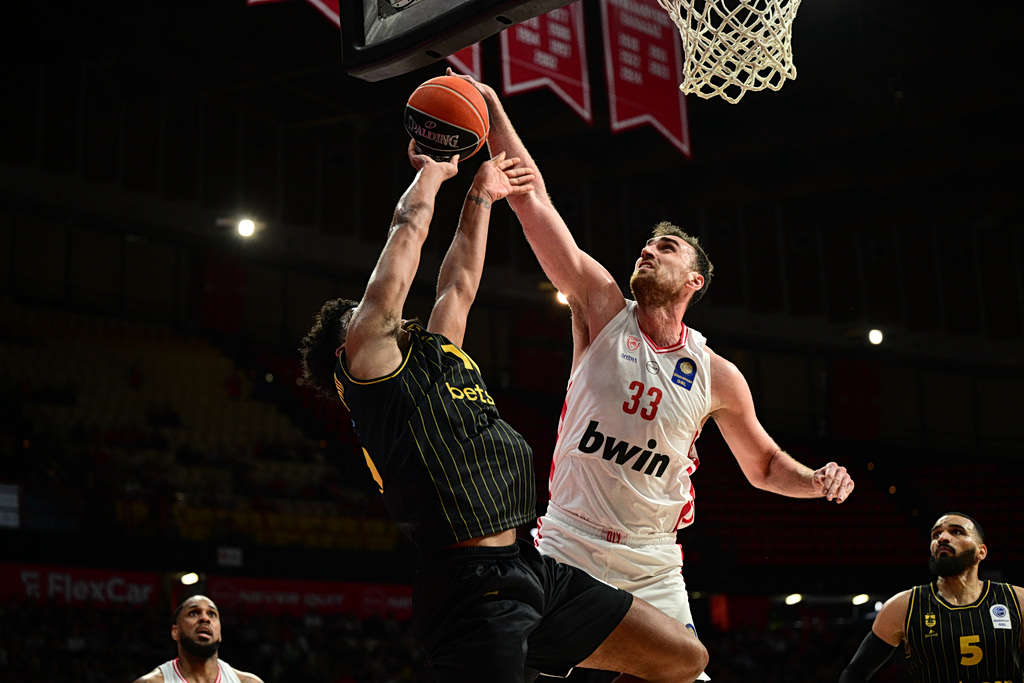 Ολυμπιακός – Άρης 92-81: Τον κέρδισε με ηγέτη Μιλουτίνοφ και έκανε το 23/23