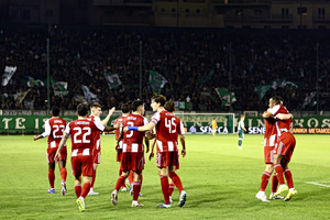 Όταν ο Ολυμπιακός παίζει με την πλάτη στον τοίχο