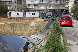 Θεσσαλονίκη: Κατάρρευση εδάφους σε έργα οπτικών ινών στην Τούμπα – Ένας συλληφθείς