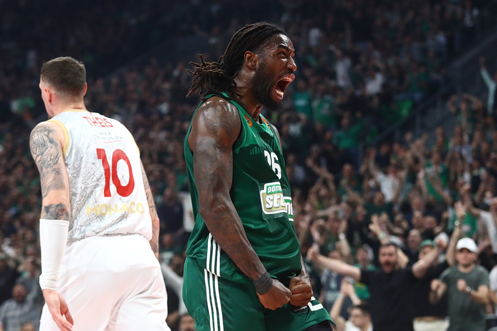 Εκρηκτικό κάρφωμα Λεσόρ ξεσήκωσε το T-Center στο Παναθηναϊκός–Μονακό