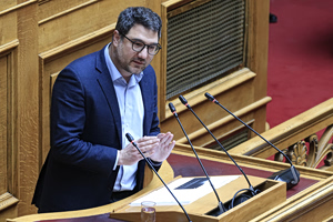 Ηλιόπουλος: Σας εκβιάζει κάποιος, που ο κ. Μητσοτάκης δεν θυμόταν το όνομά του – Ευτυχώς που δεν τον είπε Μπομπ Μάρλει