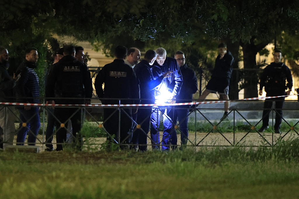 Νεκρός άνδρας στο πάρκο Ασυρμάτου στον Άγιο Δημήτριο – Τον μαχαίρωσαν στην καρδιά