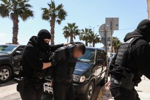 Άγιος Δημήτριος: Δίωξη για υπόθαλψη εγκληματία στον 18χρονο και τις δύο κοπέλες για τη δολοφονία του 27χρονου